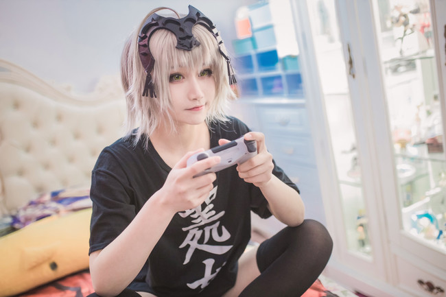 半岛体育:主持人大赛第二赛段 央视名嘴集体登场出考题(图4) 半岛体育